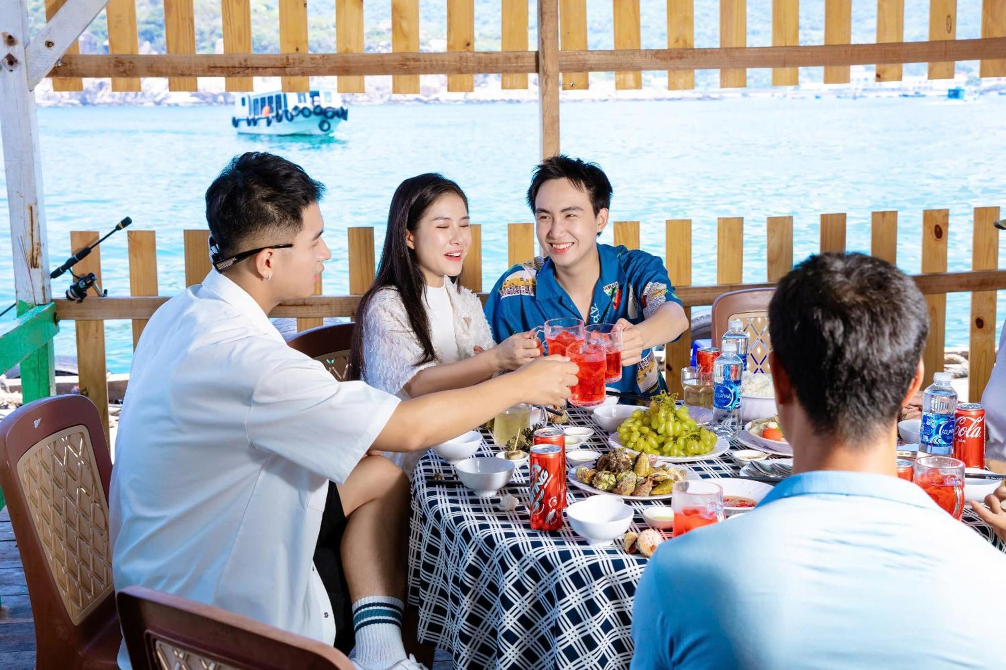 Chau Gia Hotel Vinh Hy Bagian luar foto