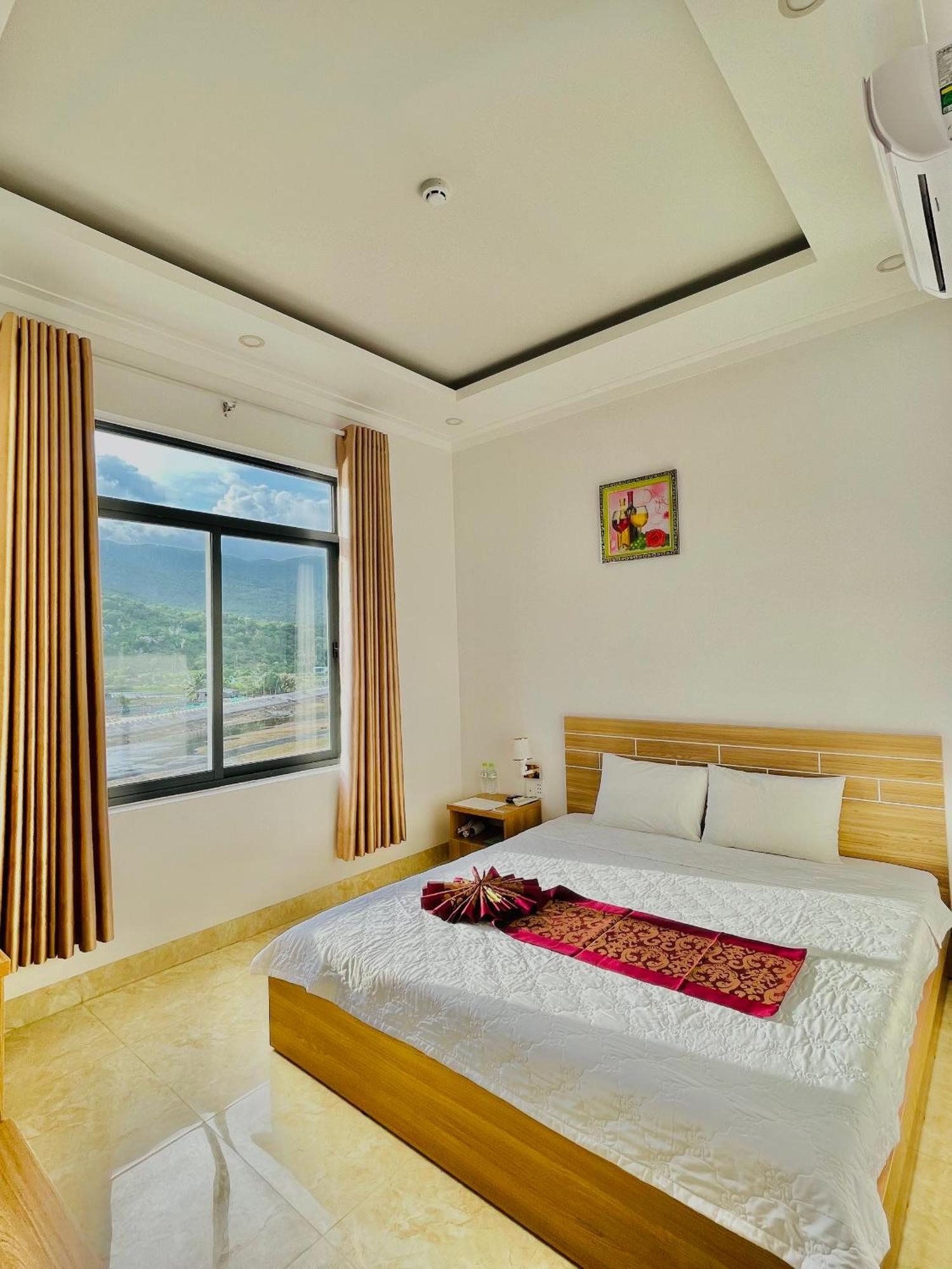 Chau Gia Hotel Vinh Hy Bagian luar foto